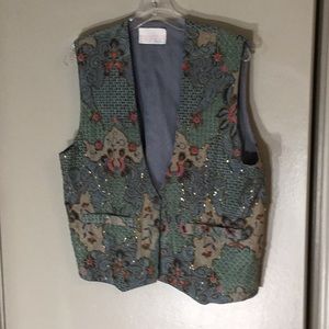 Lady’s top; size medium.